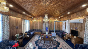 Why Houseboats Are the Perfect Kashmir Getaway